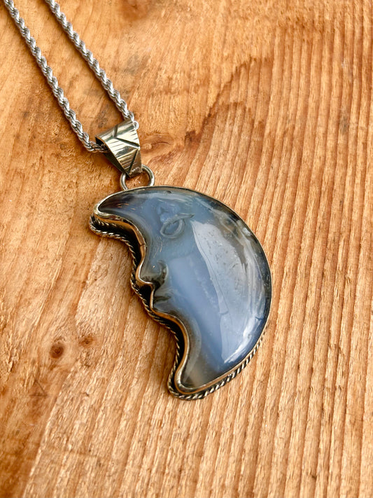 Tibetan Handmade Agate Moon Face Necklace
