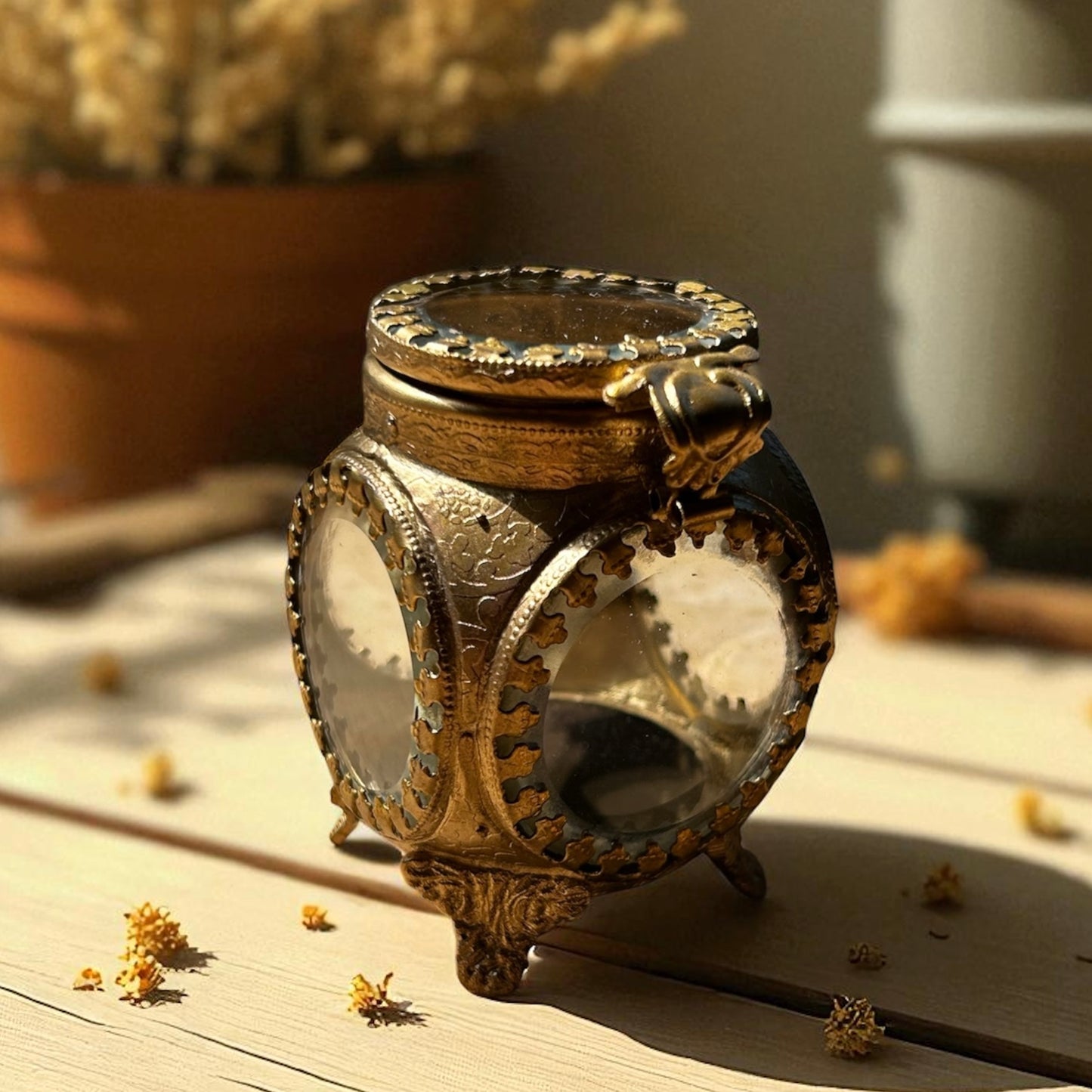 Vintage Inspired Victorian Box