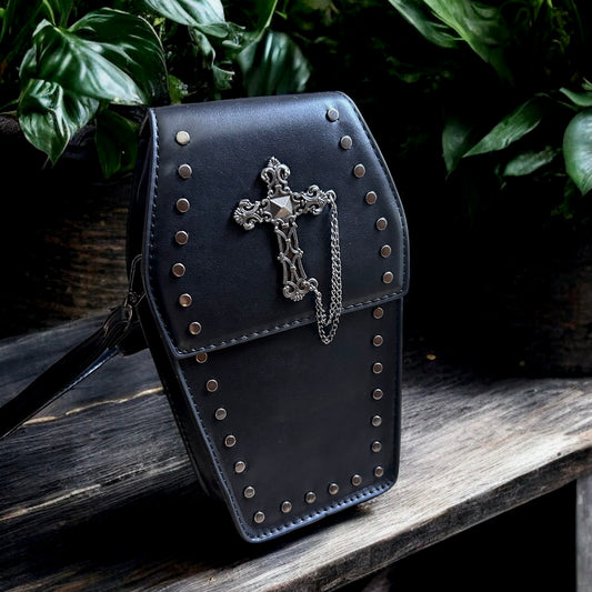 200 Gothic Coffin Crossbody Bag – Black Faux Leather with Chain