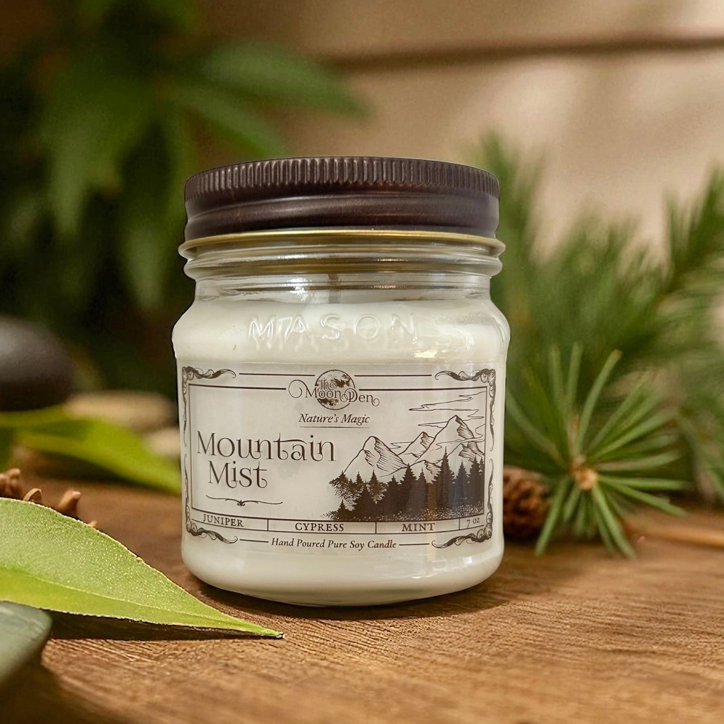 Moon Den Candle - Mountain Mist