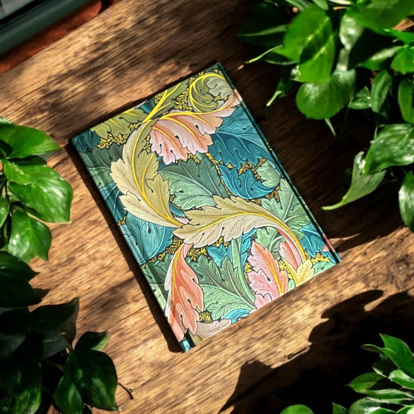 William Morris: Acanthus (Foiled Journal)
